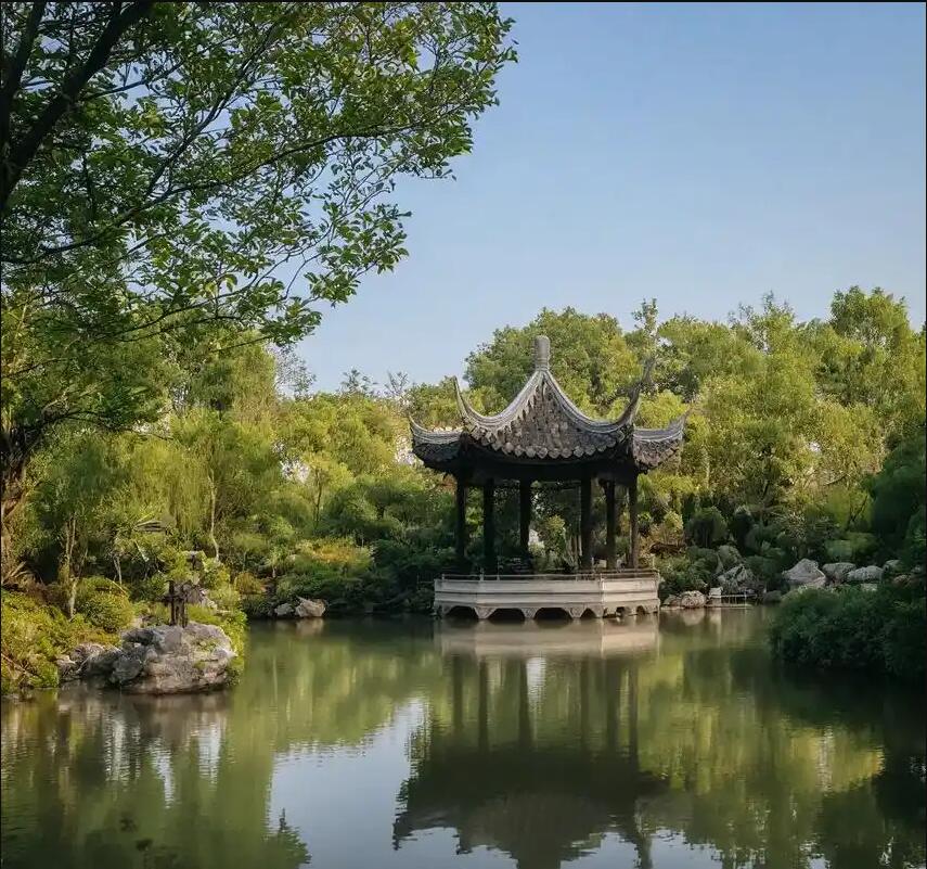 甘肃凌乱餐饮有限公司